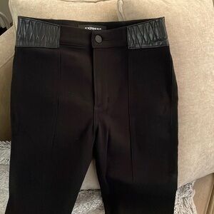 Express Women’s 8 Short black high‎ rise jean leggings with leather accent